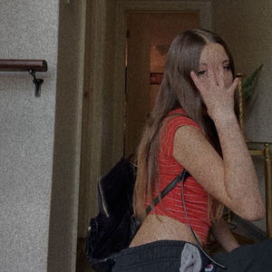 Meet your Posher, Aleksus